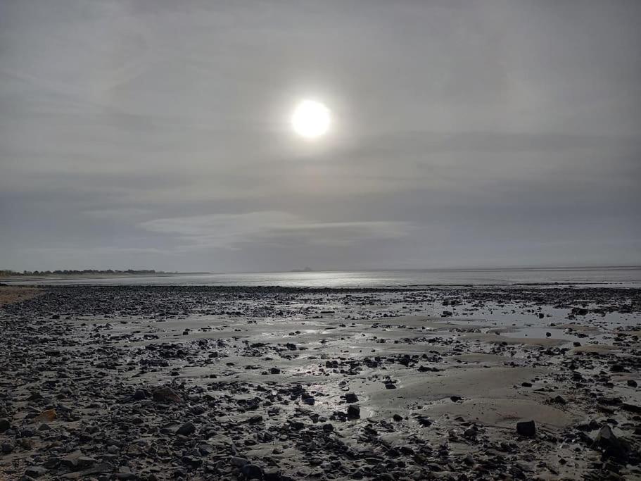 Maison Vue Sur Le Mont Saint Michel Et Sa Baie Champeaux المظهر الخارجي الصورة